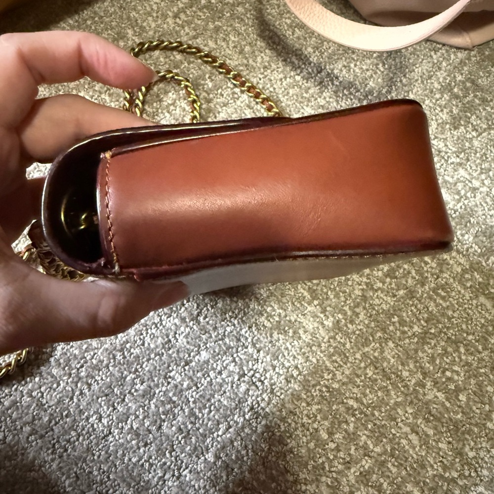 Coach Madison - image 4